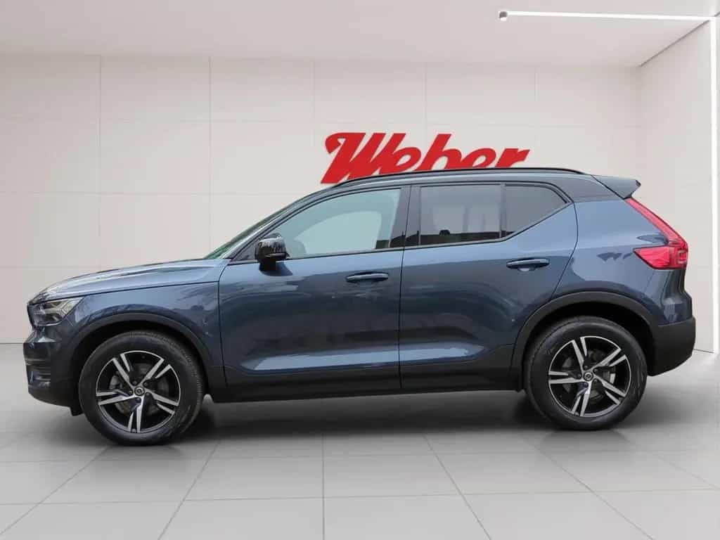 Volvo XC40 B5 AWD R-Design *ACC*Kam*FrontschHeizung* 10/2021-photo-2