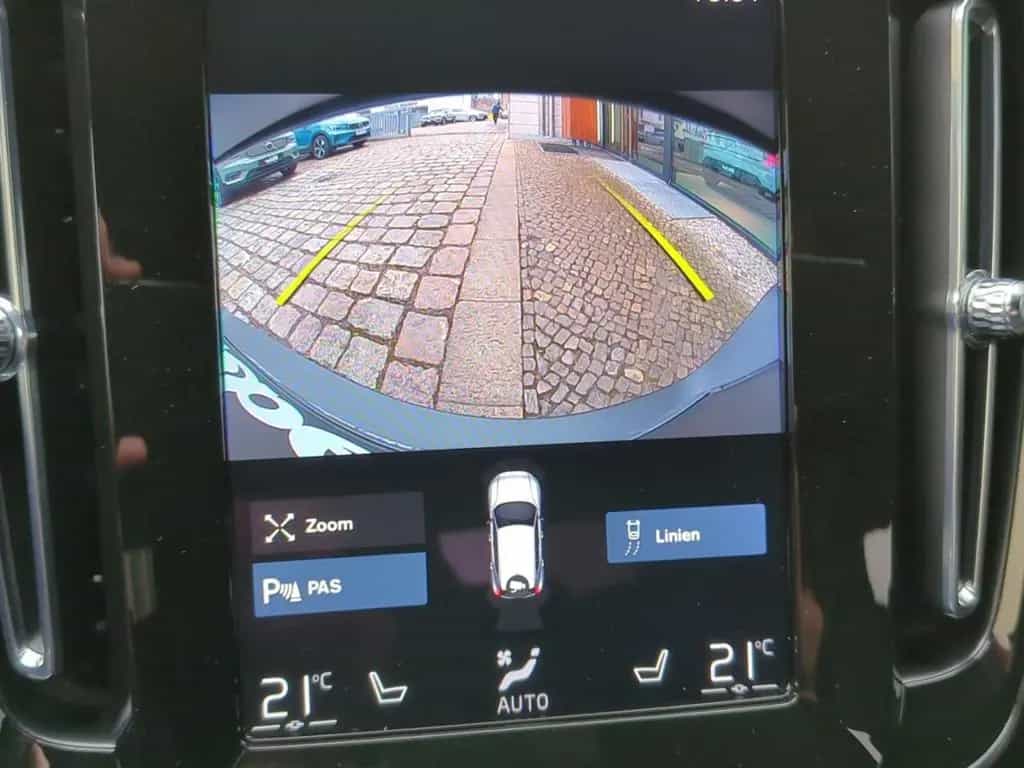 Volvo XC40 B5 AWD R-Design *ACC*Kam*FrontschHeizung* 10/2021-photo-22