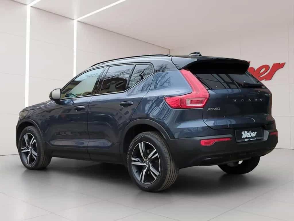 Volvo XC40 B5 AWD R-Design *ACC*Kam*FrontschHeizung* 10/2021-photo-3