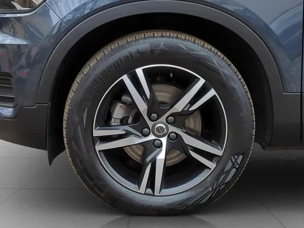 Volvo XC40 B5 AWD R-Design *ACC*Kam*FrontschHeizung* 10/2021-photo-6