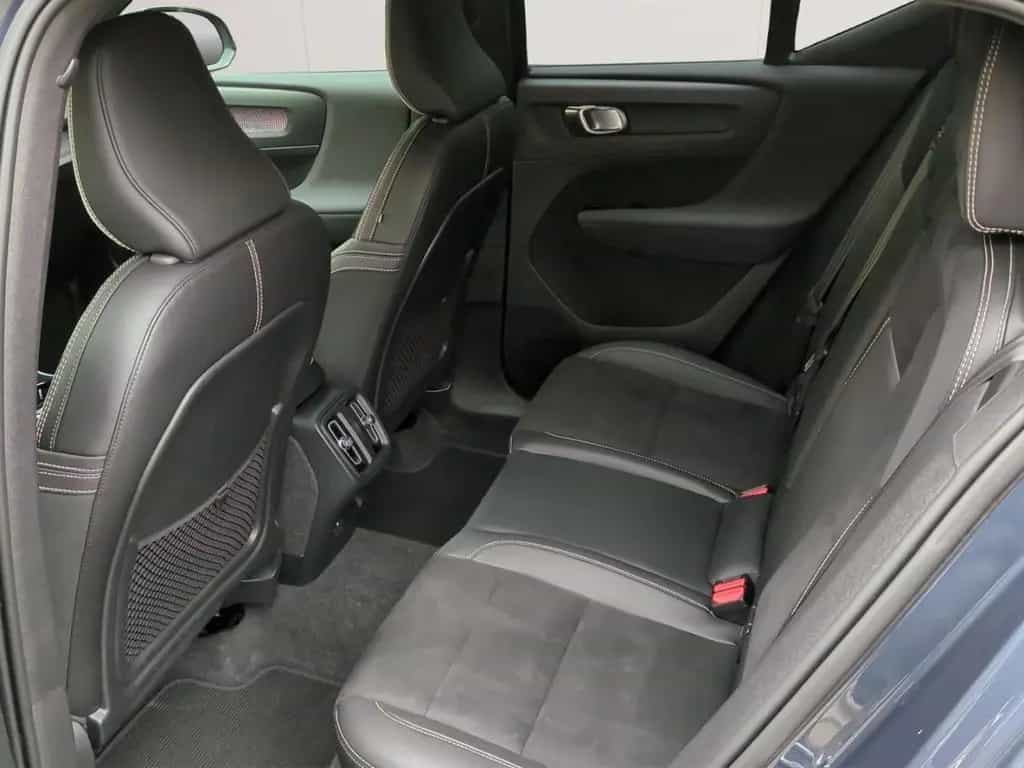 Volvo XC40 B5 AWD R-Design *ACC*Kam*FrontschHeizung* 10/2021-photo-9