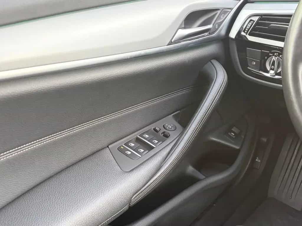 BMW 5 Series 520 d Touring Steptronic+LED+NAVI+VIRTUAL+KAMERA 05/2023-photo-13