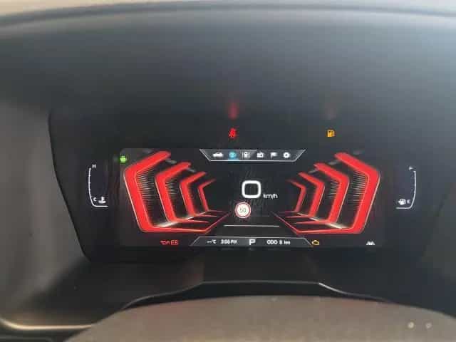 KGM Tivoli Essential 1.5 Automatik 2WD null-photo-14