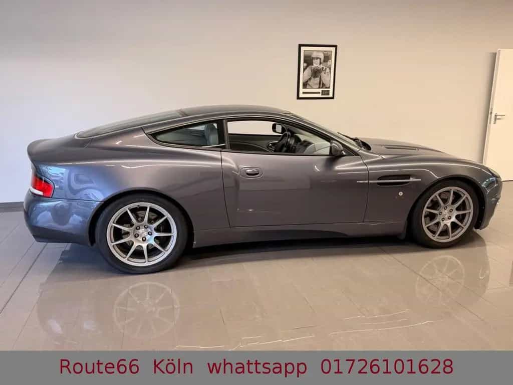 Aston Martin Vanquish V12 .Dt.Auto.Tüv Neu,SHG 01/2003-photo-4