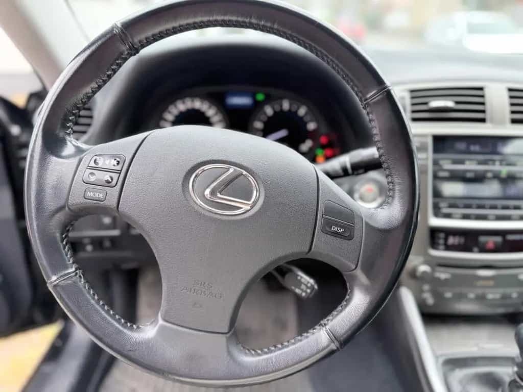 Lexus IS 220 d Luxury Line*Leder*2.Hand*8xAlu*Gepflegt* 06/2008-photo-12