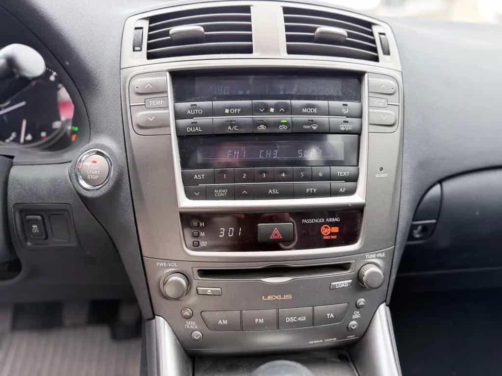 Lexus IS 220 d Luxury Line*Leder*2.Hand*8xAlu*Gepflegt* 06/2008-photo-13
