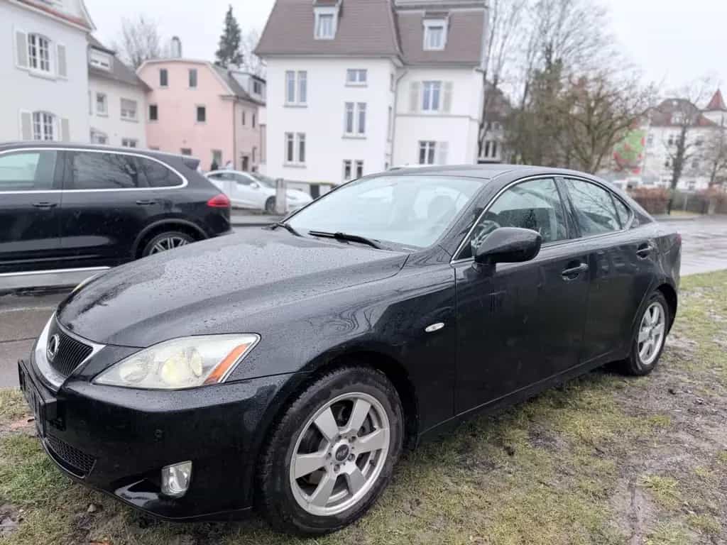 Lexus IS 220 d Luxury Line*Leder*2.Hand*8xAlu*Gepflegt* 06/2008-photo-2