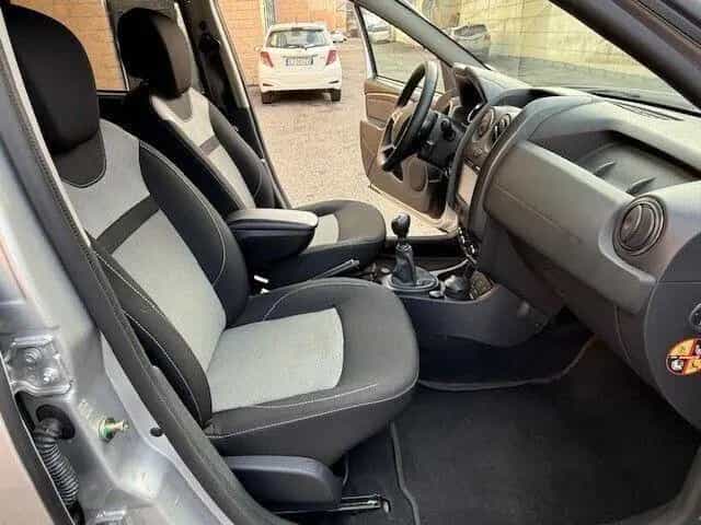 Dacia Duster 1.5 dCi 110CV Start&Stop 4x2 Laur&e 08/2018-photo-11