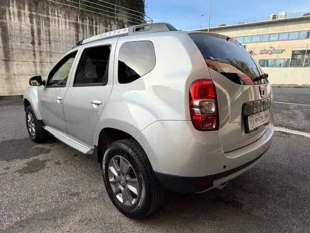 Dacia Duster 1.5 dCi 110CV Start&Stop 4x2 Laur&e 08/2018-photo-6