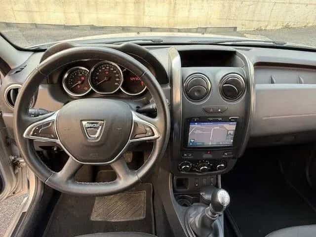 Dacia Duster 1.5 dCi 110CV Start&Stop 4x2 Laur&e 08/2018-photo-8
