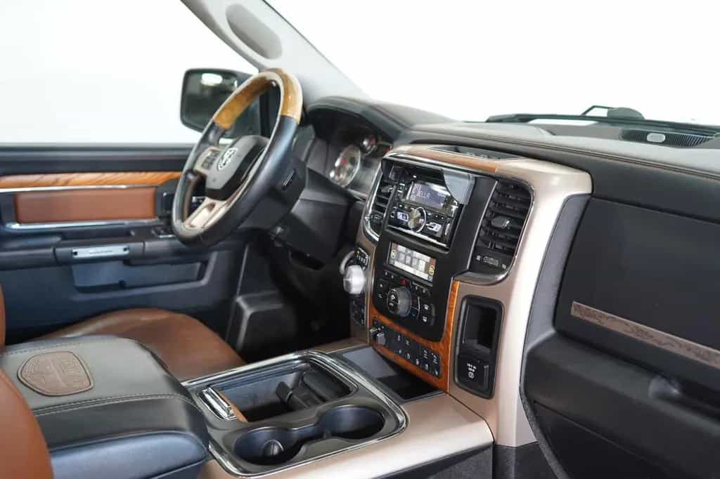 Dodge RAM 1500 5,7 HEMI 4x4 *2.Hand*LPG*22 Z.* 11/2018-photo-14