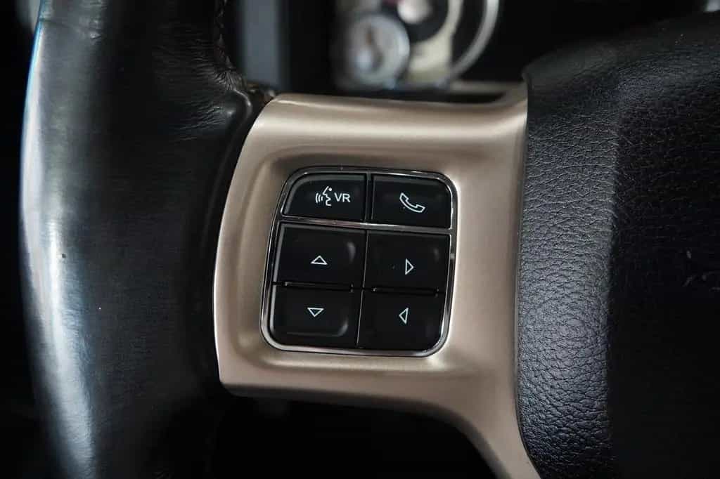 Dodge RAM 1500 5,7 HEMI 4x4 *2.Hand*LPG*22 Z.* 11/2018-photo-40
