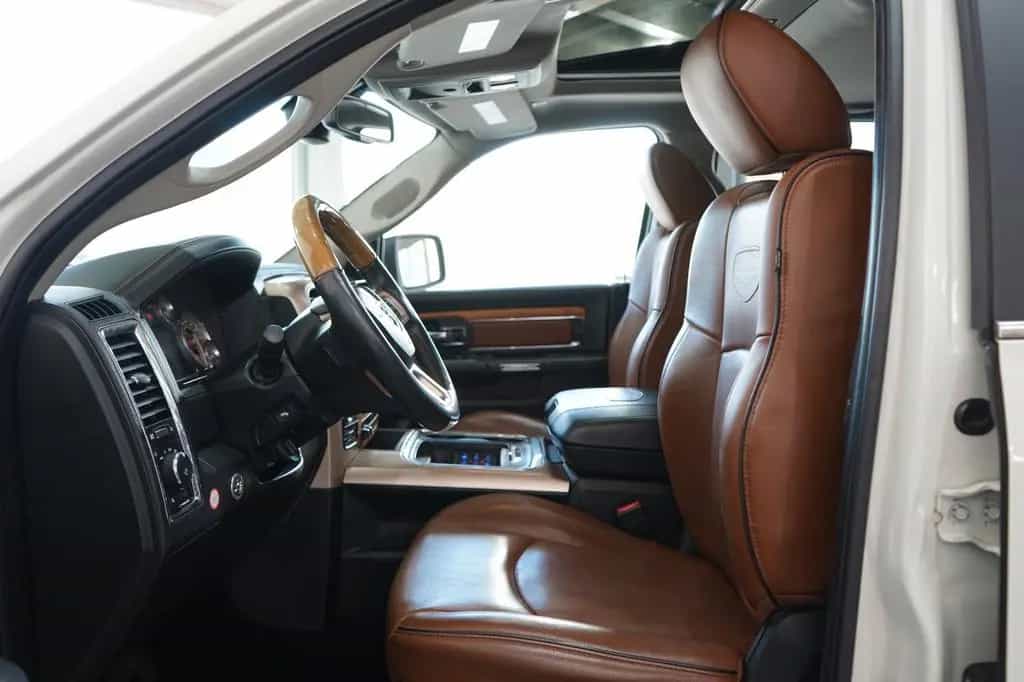 Dodge RAM 1500 5,7 HEMI 4x4 *2.Hand*LPG*22 Z.* 11/2018-photo-9
