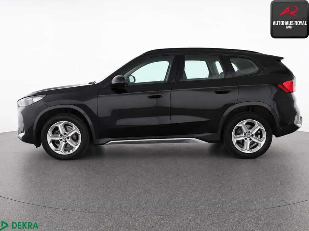 BMW X1 sDrive18d XLINE PANO,HUD,360°,KEYLESS,ACC,AHK 02/2023-photo-1