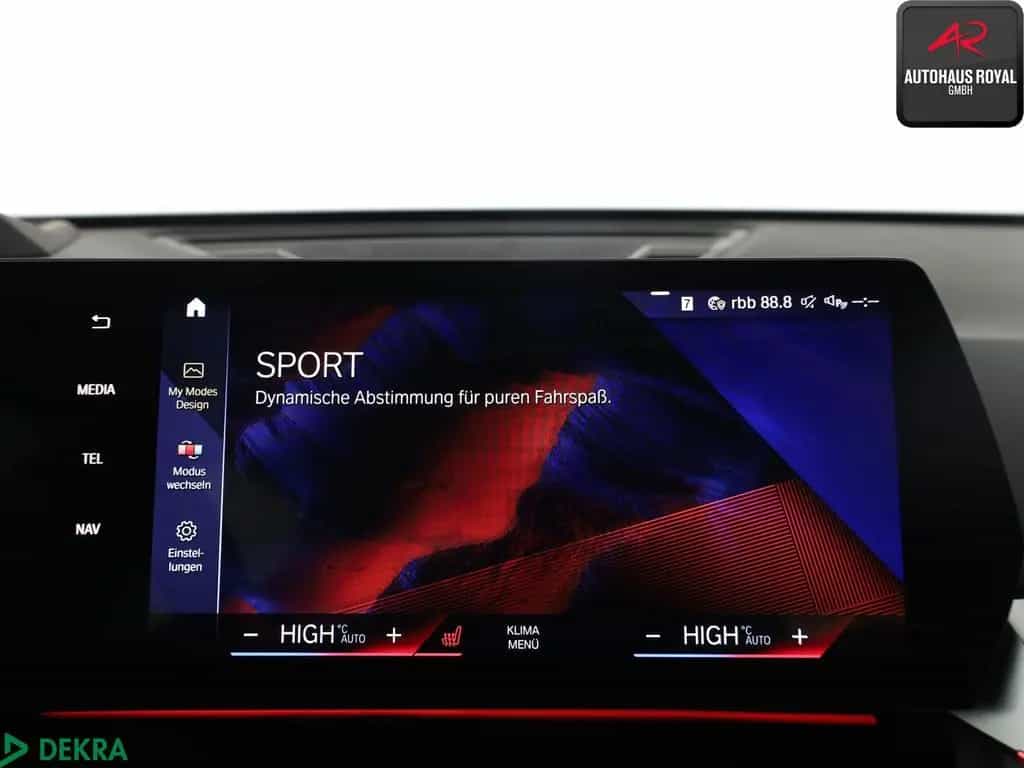 BMW X1 sDrive18d XLINE PANO,HUD,360°,KEYLESS,ACC,AHK 02/2023-photo-17