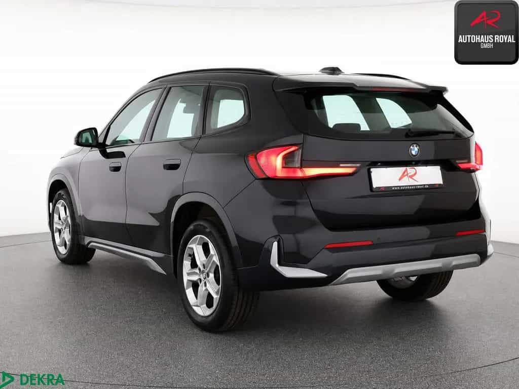BMW X1 sDrive18d XLINE PANO,HUD,360°,KEYLESS,ACC,AHK 02/2023-photo-2