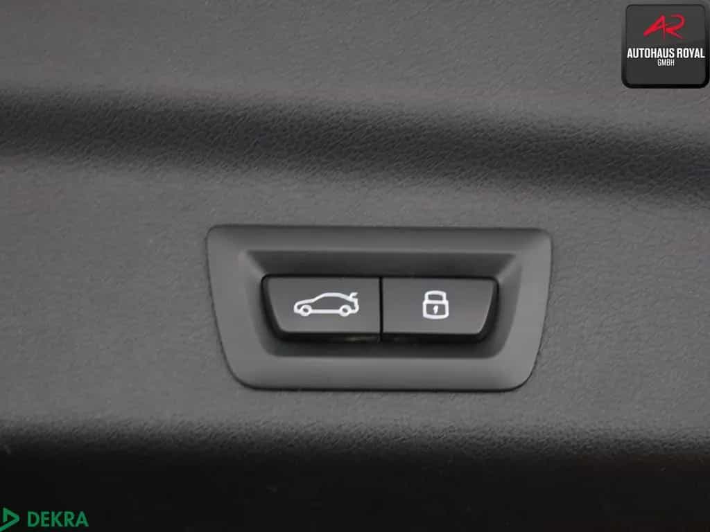 BMW X1 sDrive18d XLINE PANO,HUD,360°,KEYLESS,ACC,AHK 02/2023-photo-20
