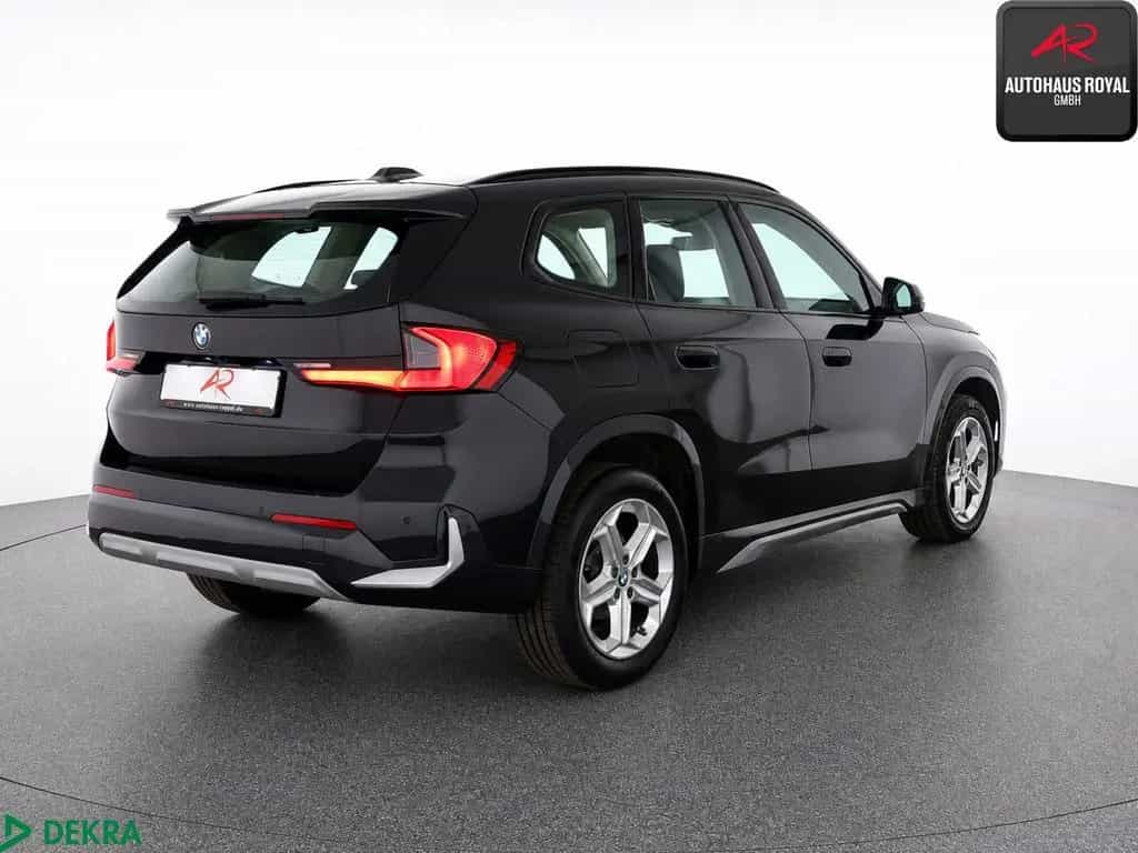 BMW X1 sDrive18d XLINE PANO,HUD,360°,KEYLESS,ACC,AHK 02/2023-photo-4