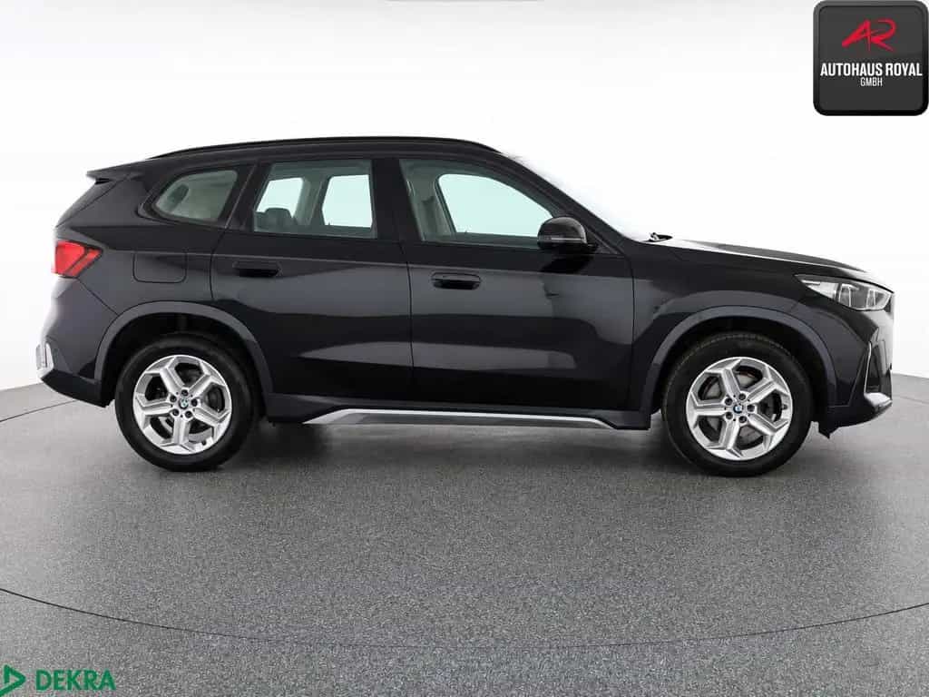 BMW X1 sDrive18d XLINE PANO,HUD,360°,KEYLESS,ACC,AHK 02/2023-photo-5