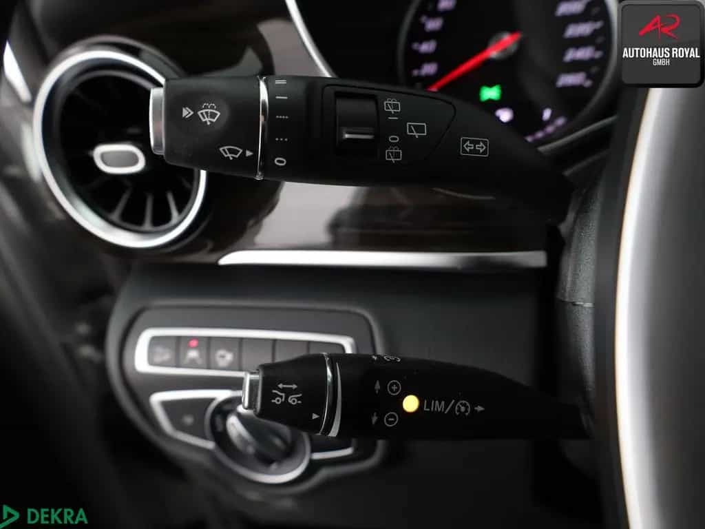 Mercedes-Benz V 300 d 4M AMG LANG STANDHZ,360GRAD,BURMESTER,SH 02/2020-photo-16