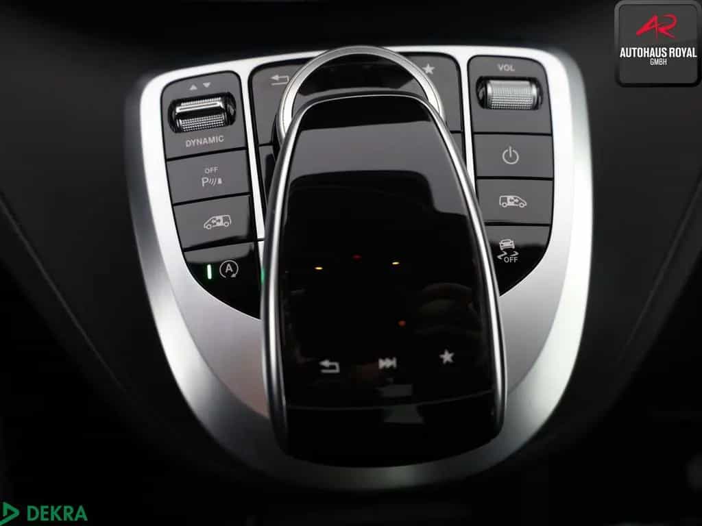 Mercedes-Benz V 300 d 4M AMG LANG STANDHZ,360GRAD,BURMESTER,SH 02/2020-photo-23