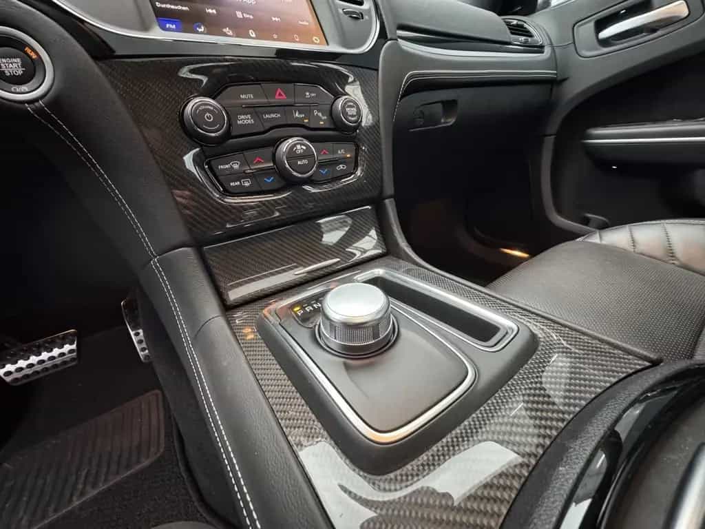 Chrysler 300C Final Edition 6.4 Hemi V8/LED/PANO/LEDER null-photo-17