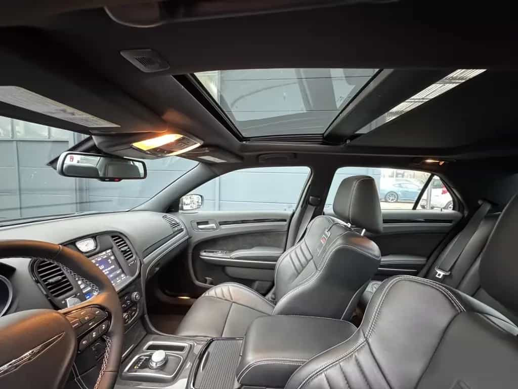 Chrysler 300C Final Edition 6.4 Hemi V8/LED/PANO/LEDER null-photo-21