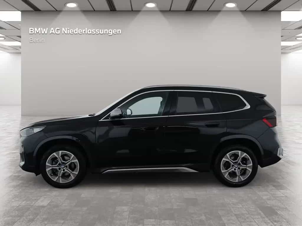 BMW X1 sDrive18i AHK Driv.Assist+ Kamera Sportsitze 12/2022-photo-2
