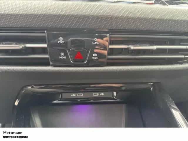Volkswagen Golf Var. 2.0 TSI R-Line DSG LED NAVI AHK STHZG 11/2022-photo-14