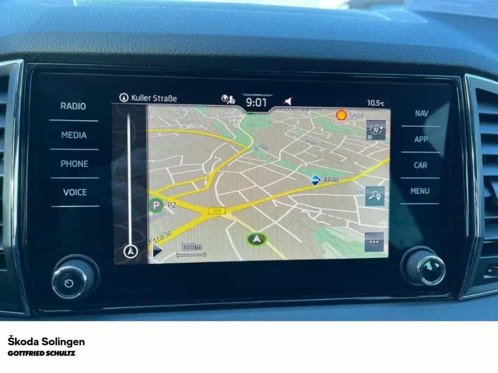 Skoda Karoq 2.0 TDI 4x4 Clever DSG   AHK   Standheizun 01/2022-photo-15