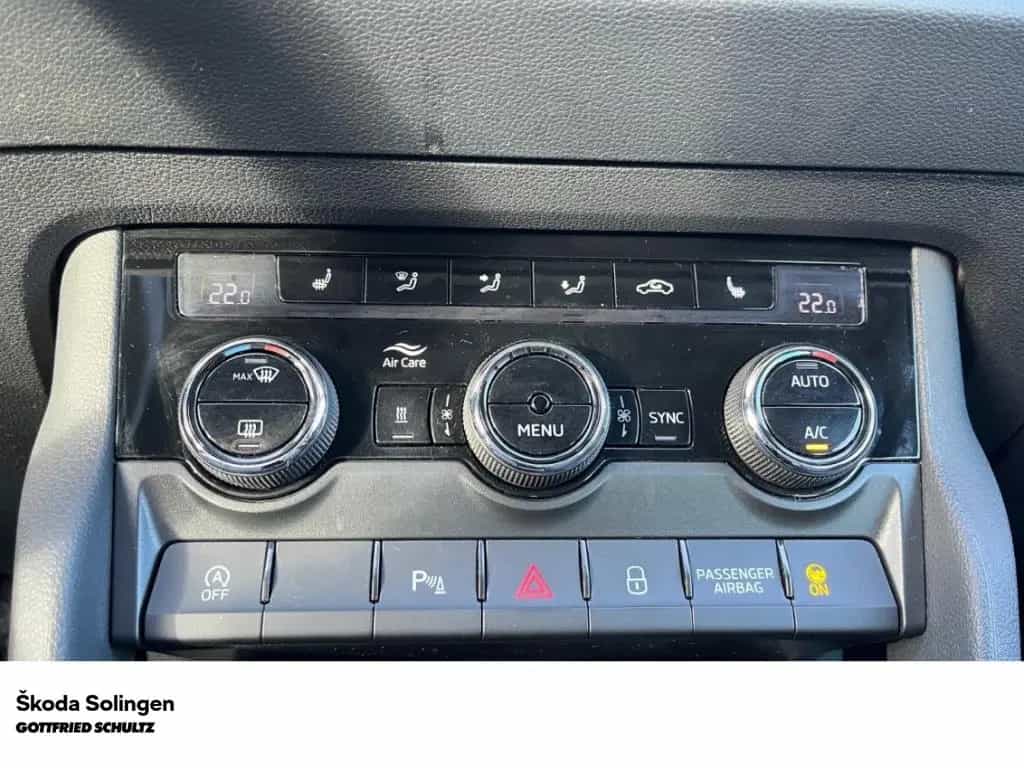 Skoda Karoq 2.0 TDI 4x4 Clever DSG   AHK   Standheizun 01/2022-photo-16