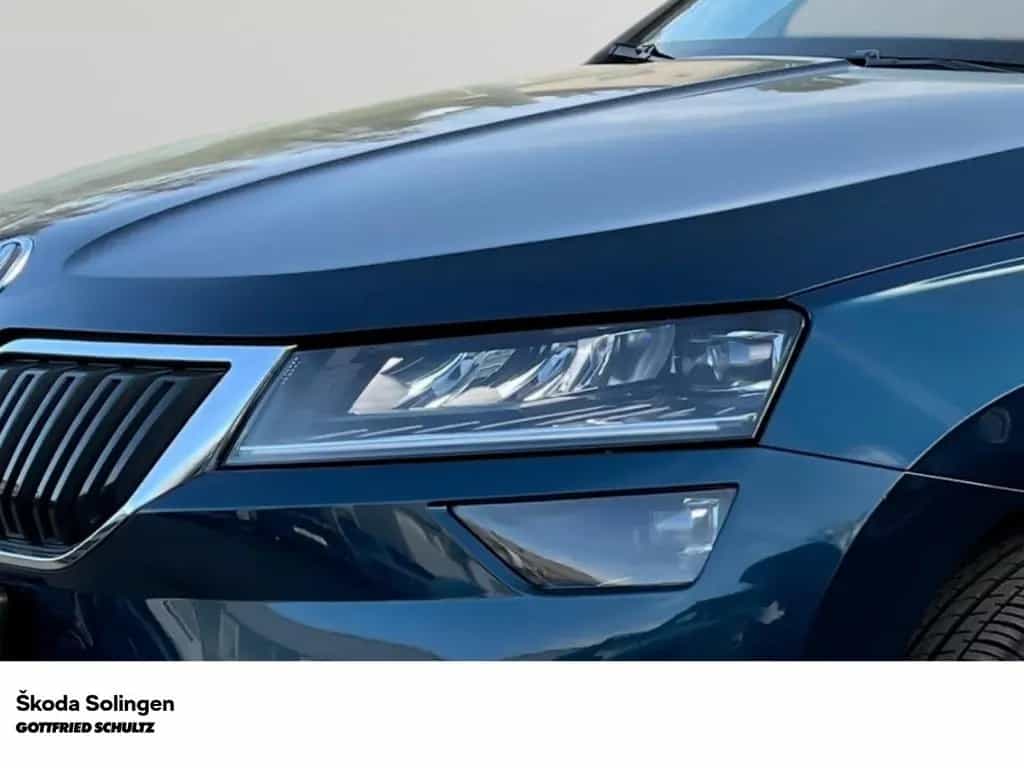 Skoda Karoq 2.0 TDI 4x4 Clever DSG   AHK   Standheizun 01/2022-photo-4