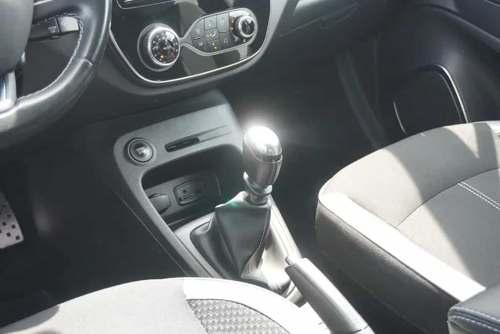 Renault Captur 1.3 TCE BOSE Edition LED Navi PDC Kamera 08/2019-photo-15