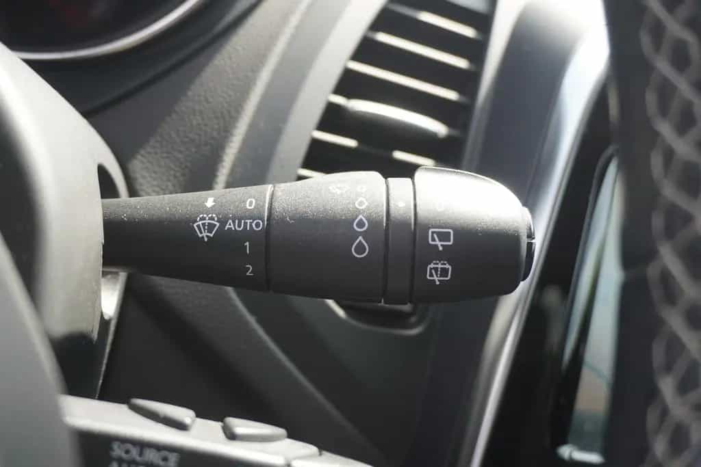 Renault Captur 1.3 TCE BOSE Edition LED Navi PDC Kamera 08/2019-photo-24