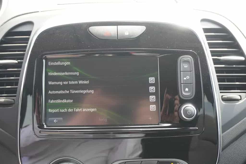 Renault Captur 1.3 TCE BOSE Edition LED Navi PDC Kamera 08/2019-photo-28