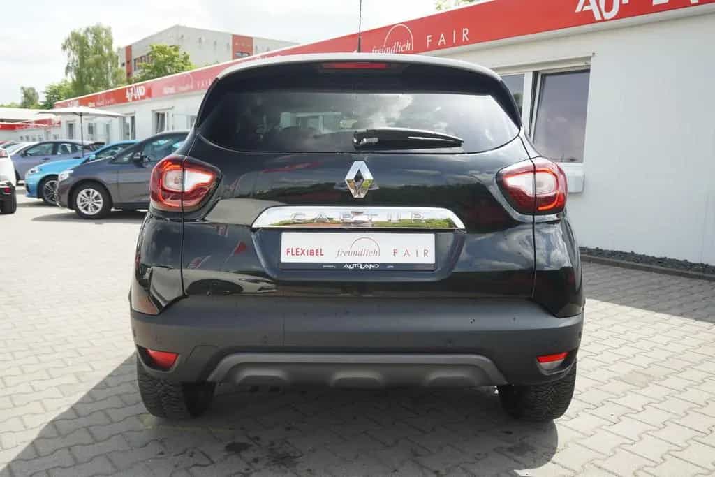 Renault Captur 1.3 TCE BOSE Edition LED Navi PDC Kamera 08/2019-photo-4