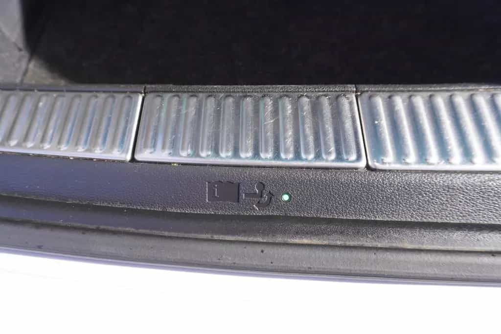 Skoda Superb Combi 2.0 TSI DSG Style LED Navi ACC AHK 11/2022-photo-10