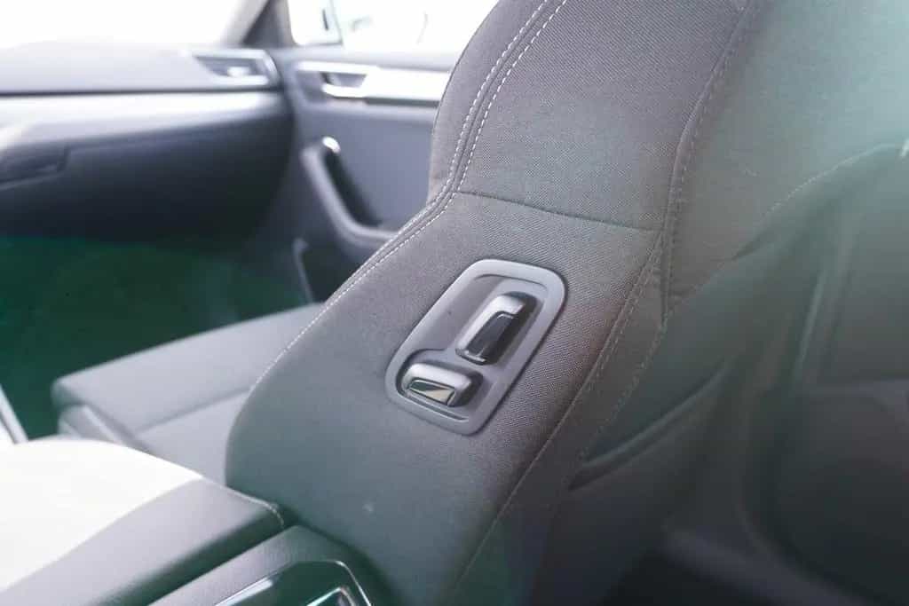Skoda Superb Combi 2.0 TSI DSG Style LED Navi ACC AHK 11/2022-photo-15