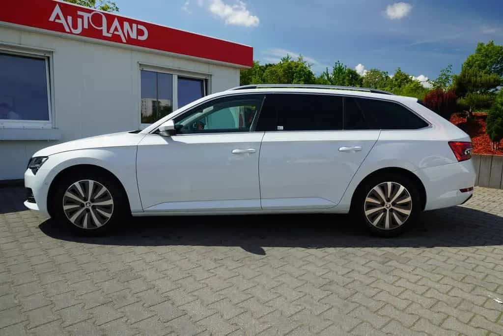 Skoda Superb Combi 2.0 TSI DSG Style LED Navi ACC AHK 11/2022-photo-2