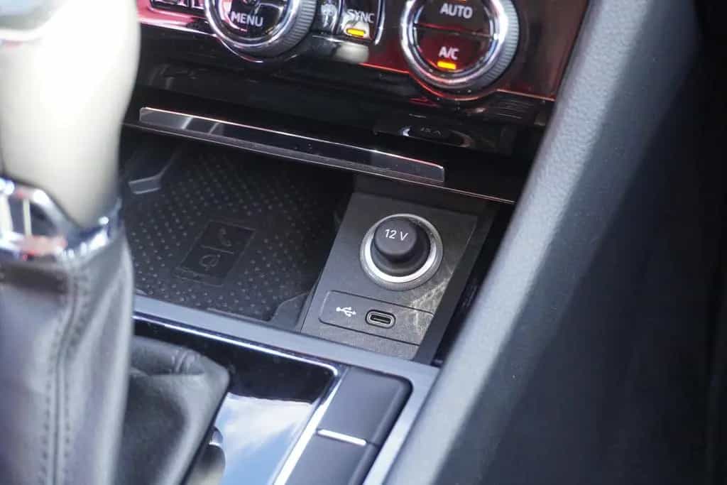 Skoda Superb Combi 2.0 TSI DSG Style LED Navi ACC AHK 11/2022-photo-20