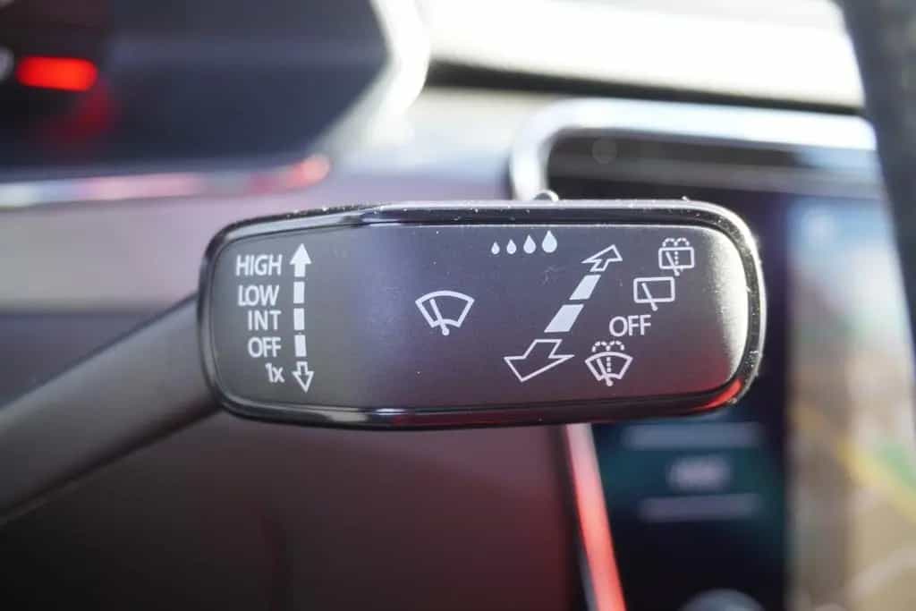 Skoda Superb Combi 2.0 TSI DSG Style LED Navi ACC AHK 11/2022-photo-32