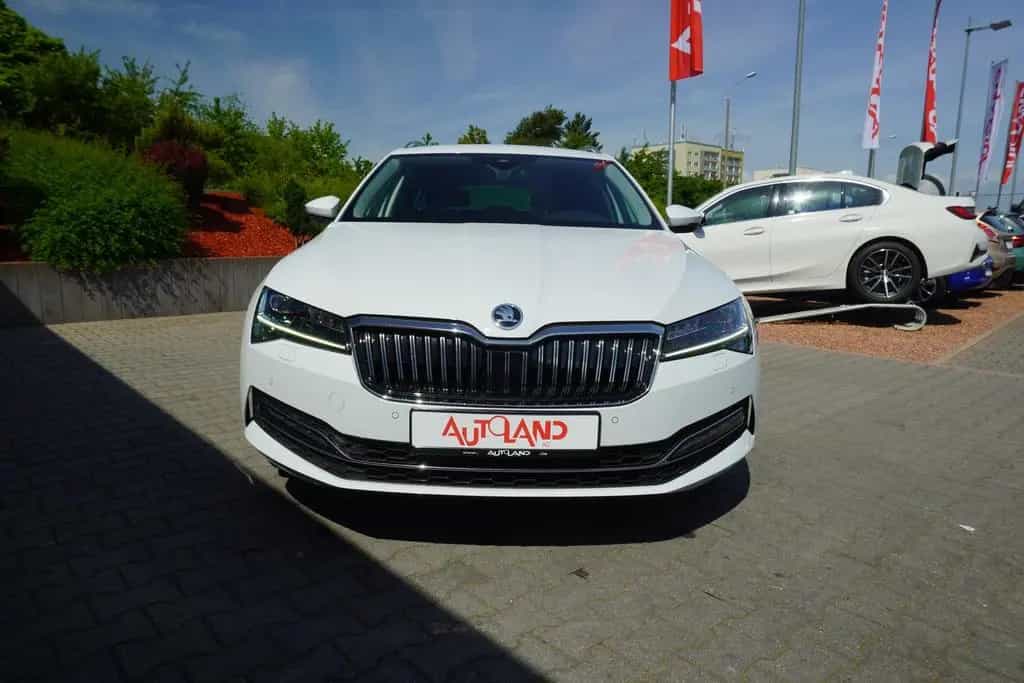 Skoda Superb Combi 2.0 TSI DSG Style LED Navi ACC AHK 11/2022-photo-7