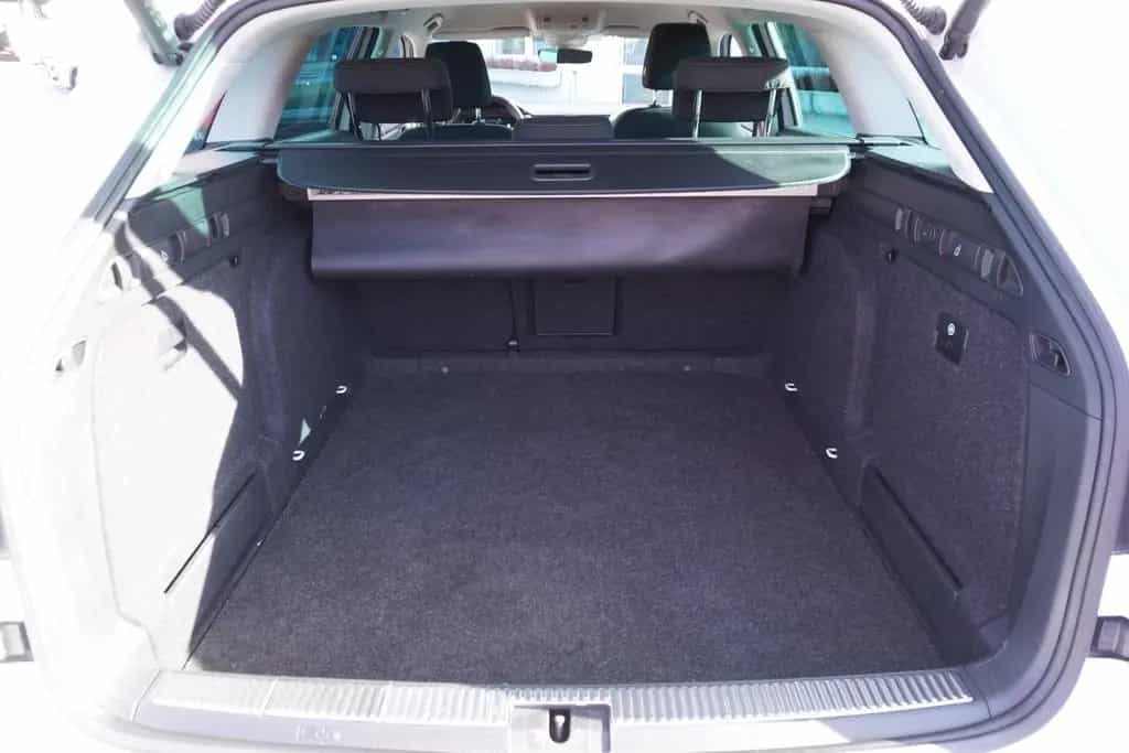 Skoda Superb Combi 2.0 TSI DSG Style LED Navi ACC AHK 11/2022-photo-8