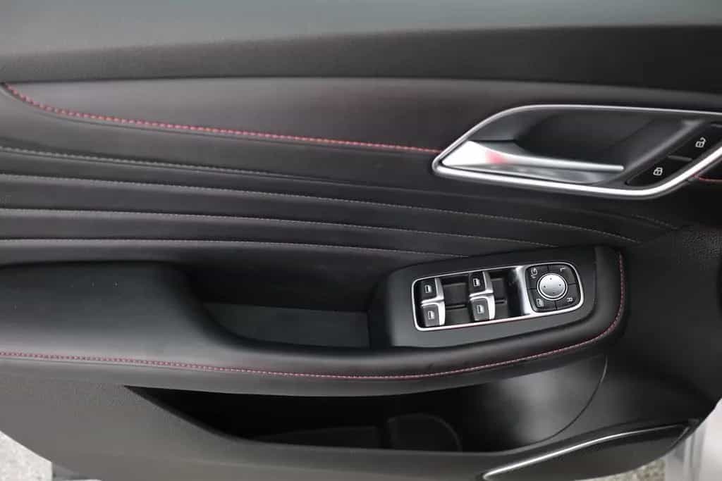 MG HS 1.5 T-GDI Luxury Aut. LED ACC Navi 360° Pano 03/2024-photo-20