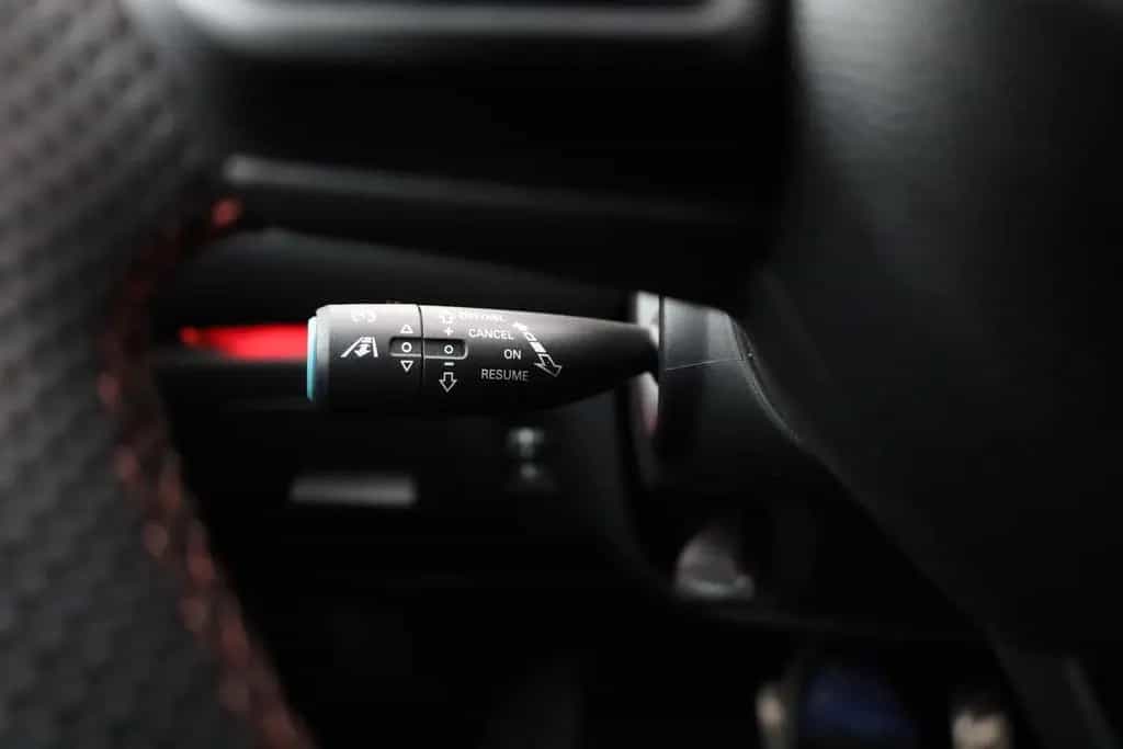 MG HS 1.5 T-GDI Luxury Aut. LED ACC Navi 360° Pano 03/2024-photo-17