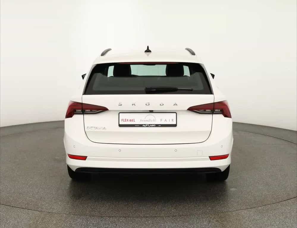 Skoda Octavia Combi 1.5 TSI First Edition LED Navi ACC 01/2021-photo-3
