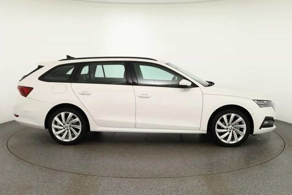 Skoda Octavia Combi 1.5 TSI First Edition LED Navi ACC 01/2021-photo-5