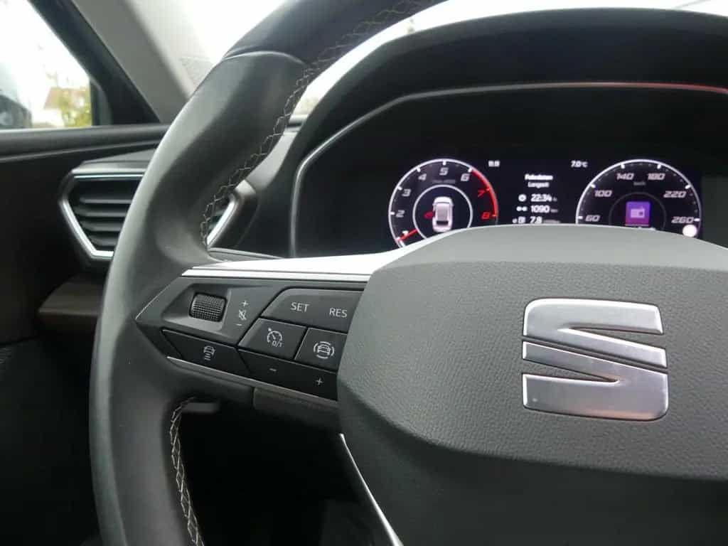 Seat Leon Sportstourer 1.5 Xcellence LED Navi ACC PDC 05/2021-photo-22