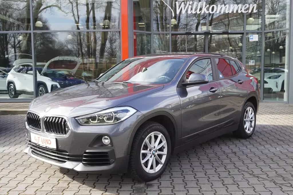 BMW X2 20i sDrive LED Navi Sitzheizung Tempomat PDC 09/2019-photo-1