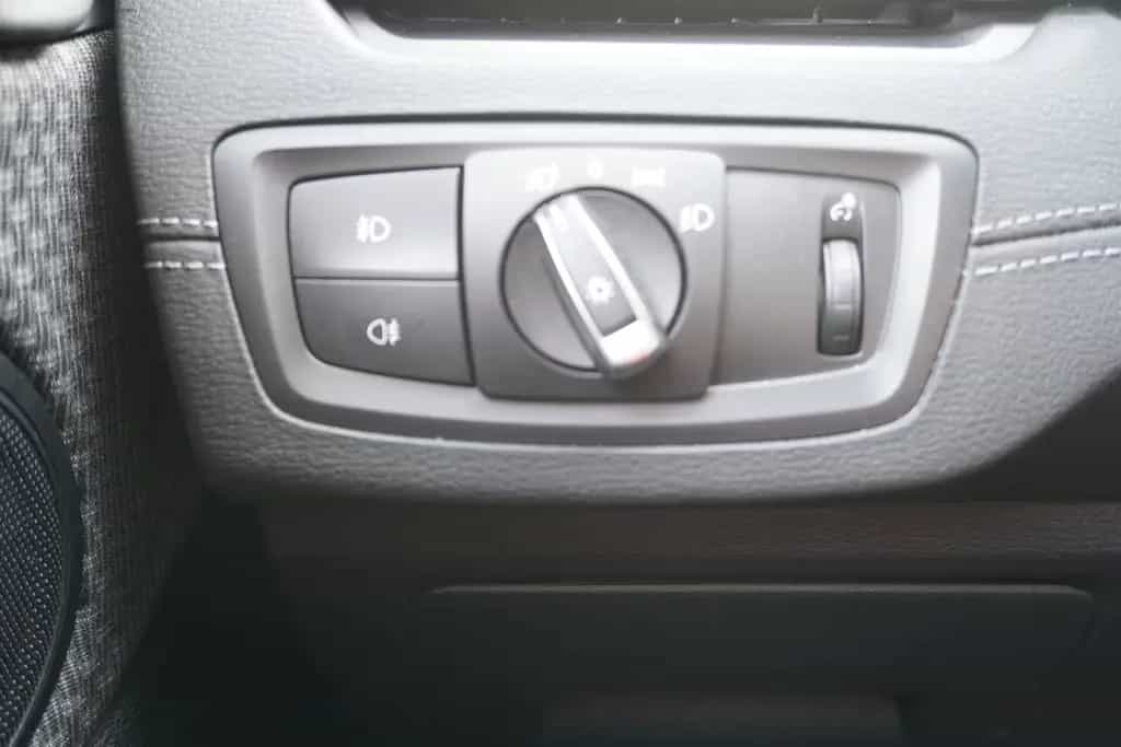 BMW X2 20i sDrive LED Navi Sitzheizung Tempomat PDC 09/2019-photo-18